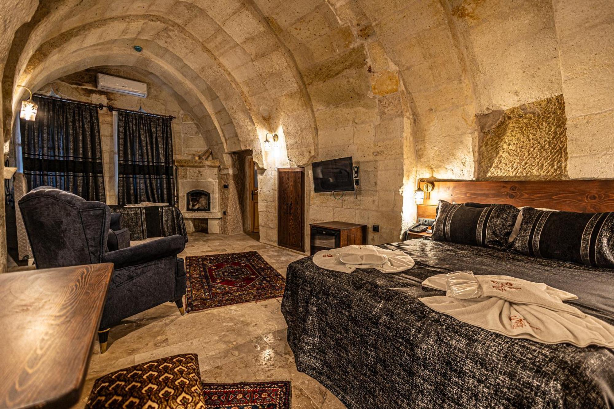 Zuemruetue Anka Cave Hotel อูร์กุบ ภายนอก รูปภาพ