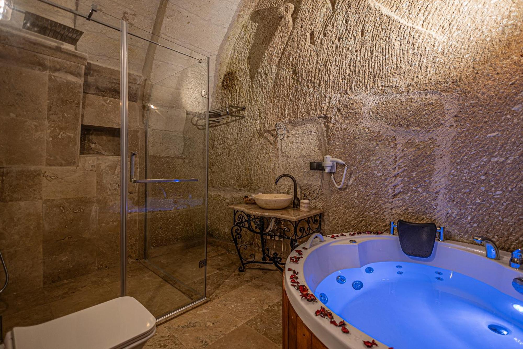 Zuemruetue Anka Cave Hotel อูร์กุบ ภายนอก รูปภาพ