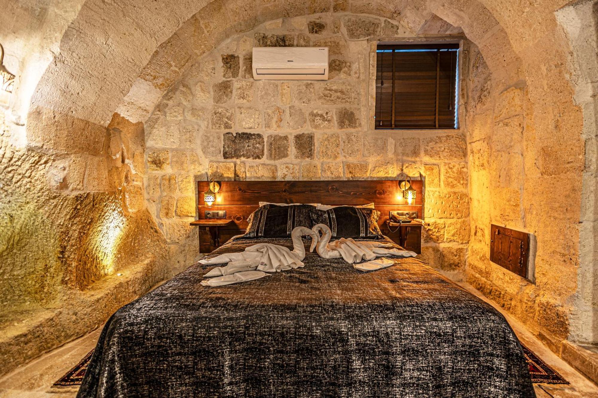 Zuemruetue Anka Cave Hotel อูร์กุบ ภายนอก รูปภาพ