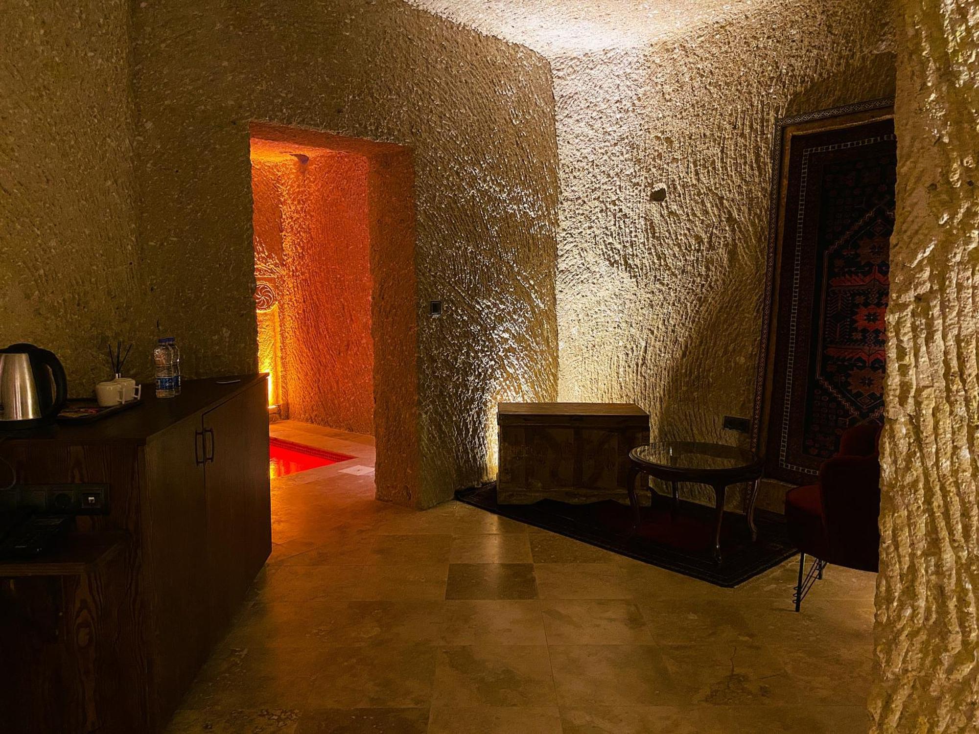 Zuemruetue Anka Cave Hotel อูร์กุบ ภายนอก รูปภาพ