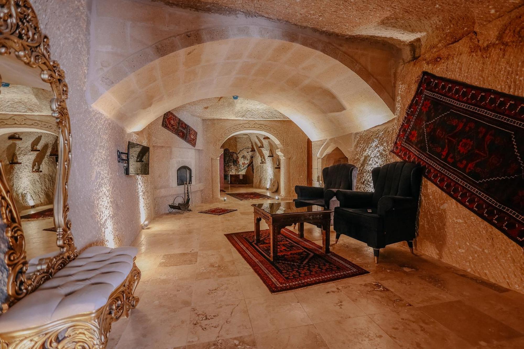Zuemruetue Anka Cave Hotel อูร์กุบ ภายนอก รูปภาพ